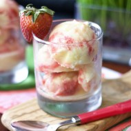 Erica's Sweet Tooth » Chocolate Covered Strawberry Shot Glasses