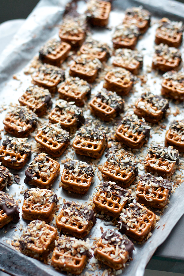 Samoas Pretzel Bites 8592 copy