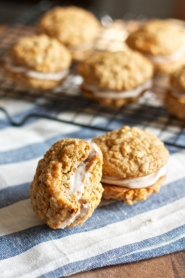 Carrot cake whoopee pies 9167 copy