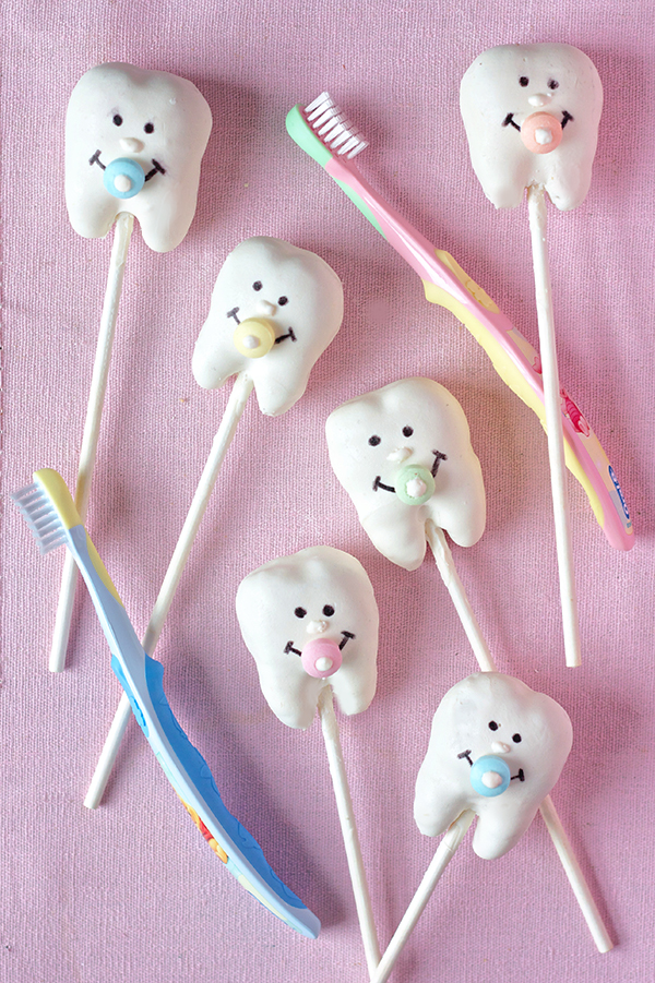 Baby Tooth Cake Pops 10972 copy