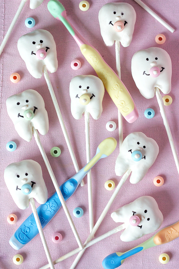 Baby Tooth Cake Pops 11006 copy