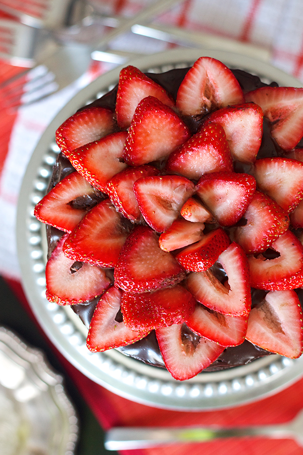 Strawberry Brownie Cake 11525 (1) copy